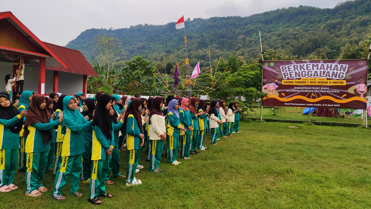 Penuh Keceriaan, Ice Breaking Meriahkan Perkemahan Penggalang MTsN 9 Bantul